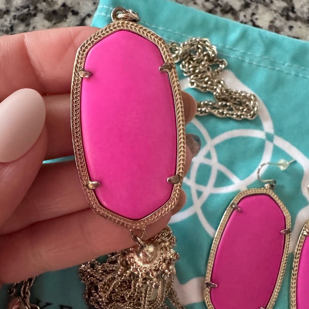 Kendra Scott Pink and Gold Rayne Necklace and Danielle earring set - Picture 2 of 5